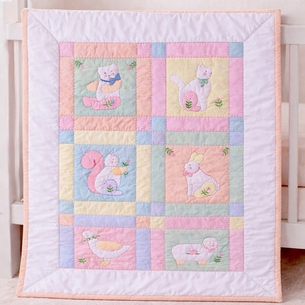 VTG House of Hatten Pastel Baby Quilt Blanket Animals 46x35 Nursery EUC